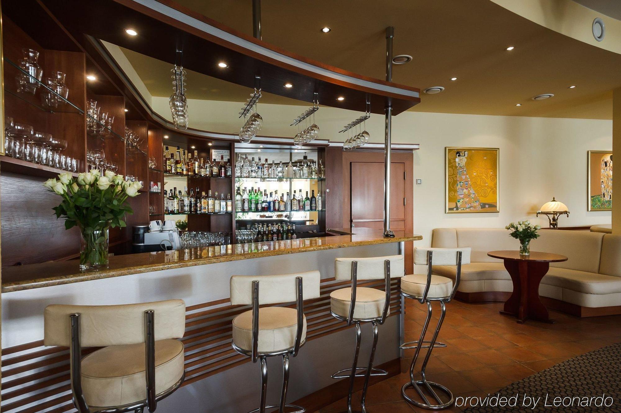 פוזנן Bialy Dom Henlex Hotel Restauracja מראה חיצוני תמונה